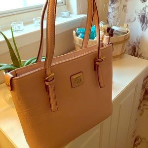 Ann Klein Zip Tote Blush color